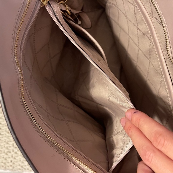 Michael Kors Pale Pink Tote Bag - Picture 4 of 6